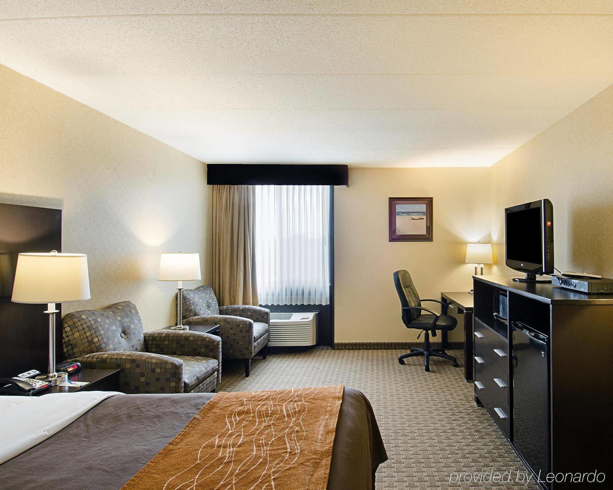 Holiday Inn Express - Fall River North Exterior foto